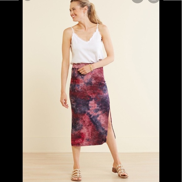 Sundry Dresses & Skirts - 💜SUNDRY Burgundy Tie Dye Midi Skirt Size XS